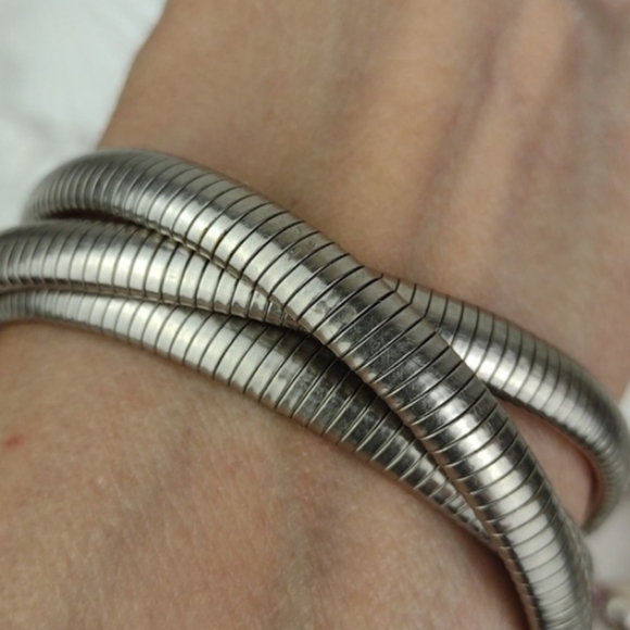 ♥️Bundle Only♥️ Vintage Marshal Metal Silver Tone 3 Strand Stretch Boho Bracelet - Picture 10 of 13